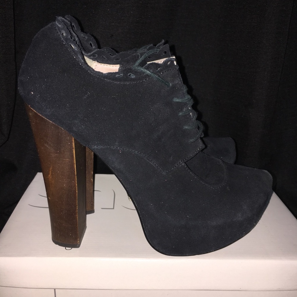 Suede ankle booties